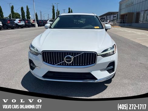 Certified 2023 Volvo XC60 B5 Ultimate w/ Climate Package FWD image 2