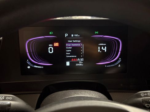 Used 2025 Kia Sportage LX image 39