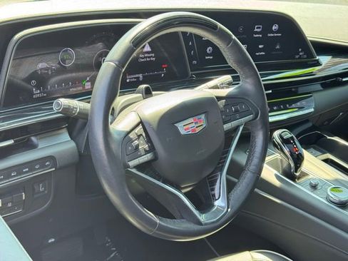 Used 2023 Cadillac Escalade Sport AWD/4WD image 20