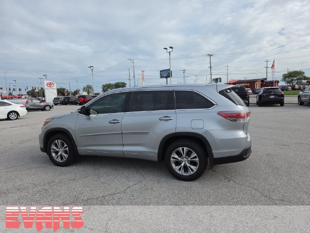 Used 2015 Toyota Highlander XLE AWD/4WD image 26