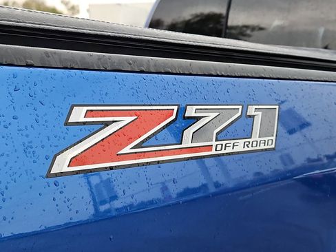 Used 2019 Chevrolet Colorado Z71 image 11