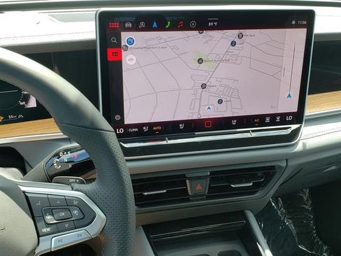 New 2026 Volkswagen Tiguan SEL R-Line AWD/4WD image 11