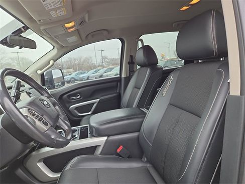 Used 2018 Nissan Titan PRO-4X w/ Pro-4x Utility Package image 27