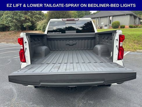 Used 2023 Chevrolet Silverado 1500 RST w/ Rally Edition AWD/4WD image 12