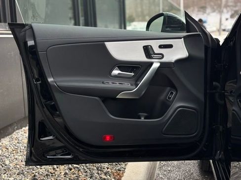 Used 2025 Mercedes-Benz CLA 250 CLA 250 image 19