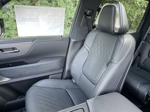 New 2026 INFINITI QX80 Autograph w/ Premium Cargo Package image 14