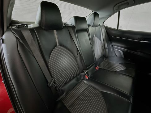 Used 2023 Toyota Camry SE image 24