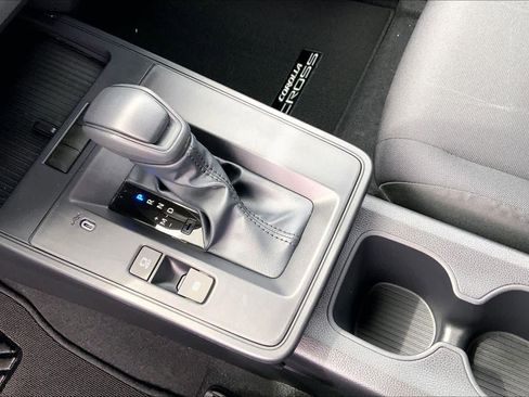 New 2026 Toyota Corolla Cross LE FWD image 7