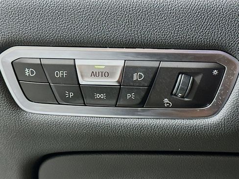 Used 2021 BMW X5 sDrive40i w/ Premium Package RWD image 17