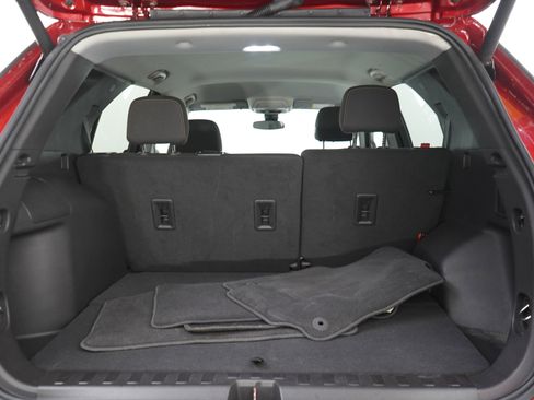 Used 2024 Chevrolet Equinox LT AWD/4WD image 17