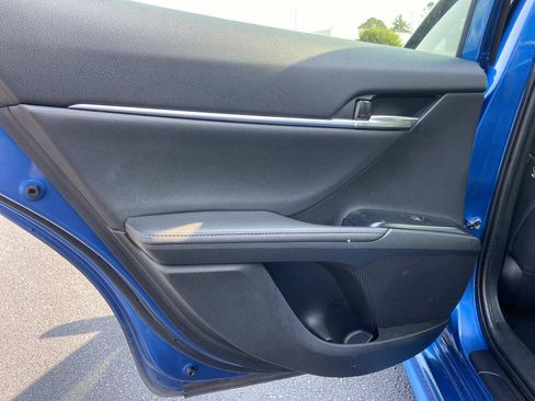 Used 2020 Toyota Camry XSE FWD image 11