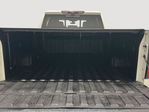Used 2021 GMC Sierra 1500 AT4 image 25