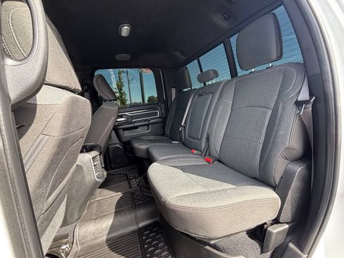 Used 2020 RAM 2500 Big Horn w/ Level 2 Equipment Group AWD/4WD image 19
