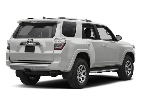 Used 2017 Toyota 4Runner TRD Off-Road Premium AWD/4WD image 2