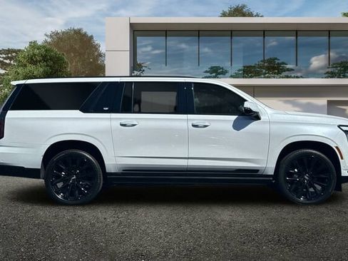 New 2026 Cadillac Escalade ESV Platinum Sport w/ LPO, ONYX Package AWD/4WD image 3