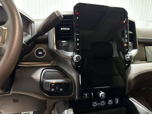 Used 2025 RAM 3500 Longhorn AWD/4WD image 17