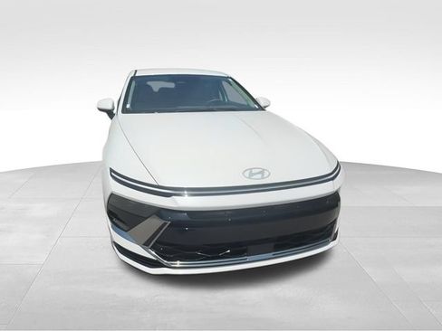 Certified 2024 Hyundai Sonata SEL FWD image 3