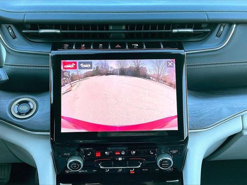 Certified 2021 Jeep Grand Cherokee L Overland w/ Advanced Protech Group III image 15