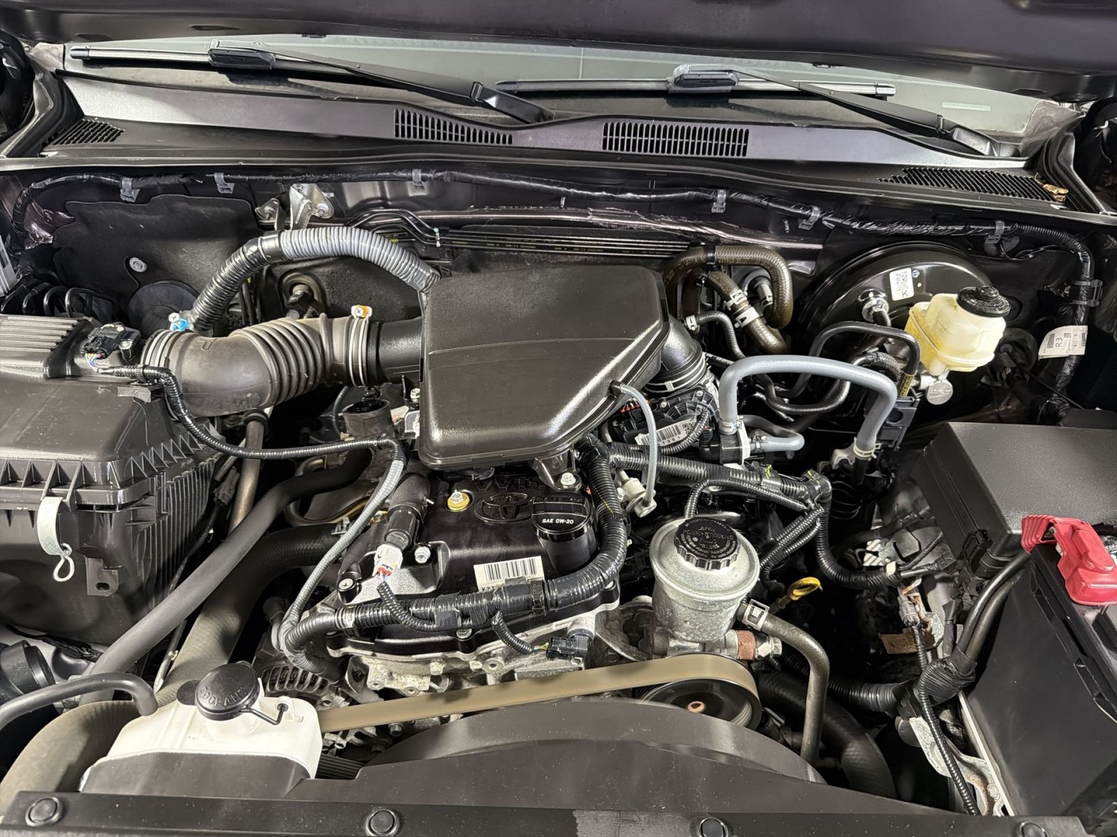 Used 2022 Toyota Tacoma SR w/ SR Convenience Package RWD image 28