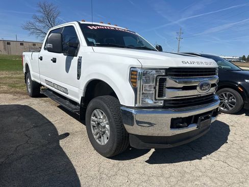 Used 2019 Ford F250 XL w/ STX Appearance Package AWD/4WD image 4