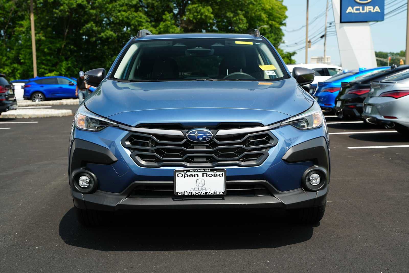 Used 2024 Subaru Crosstrek 2.0i Premium AWD/4WD image 2