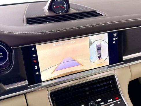 Used 2023 Porsche Panamera Platinum Edition image 18