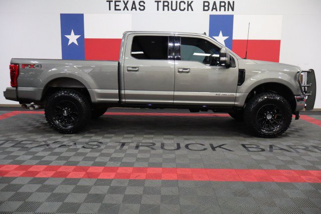Used 2019 Ford F250 Lariat w/ Lariat Ultimate Package AWD/4WD image 17