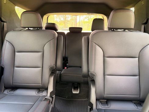 New 2026 Chevrolet Traverse Z71 w/ Enhanced Driving Package AWD/4WD image 31