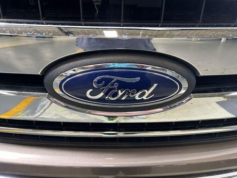 Used 2018 Ford F150 XLT w/ Trailer Tow Package AWD/4WD image 10