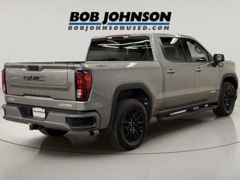 Used 2024 GMC Sierra 1500 Elevation w/ LPO, Elevation Black Package AWD/4WD image 10