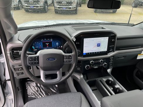 New 2026 Ford F150 XLT w/ Equipment Group 302A MID AWD/4WD image 8