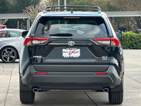 New 2025 Toyota RAV4 XLE Premium image 5