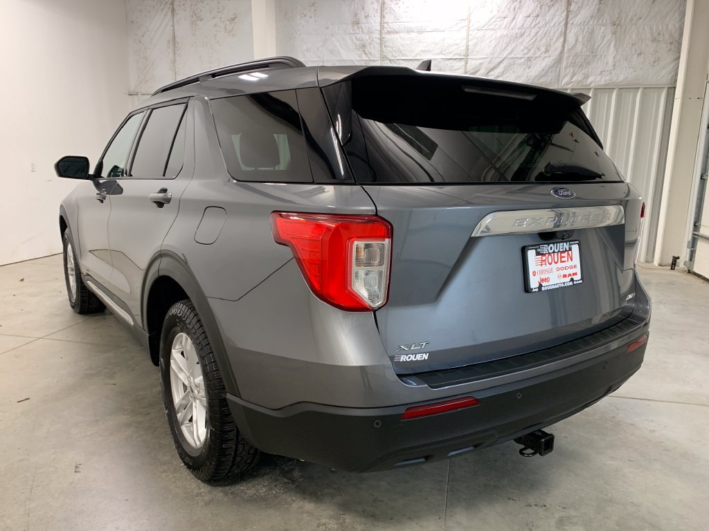 Used 2022 Ford Explorer XLT AWD/4WD image 5
