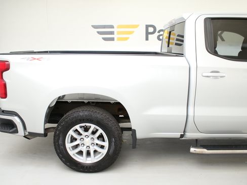 Used 2020 Chevrolet Silverado 1500 LT w/ All-Star Edition AWD/4WD image 9