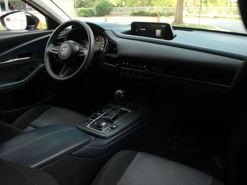 Used 2021 MAZDA CX-30 FWD 2.5 S image 25