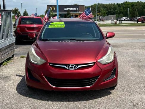 Used 2015 Hyundai Elantra SE image 3
