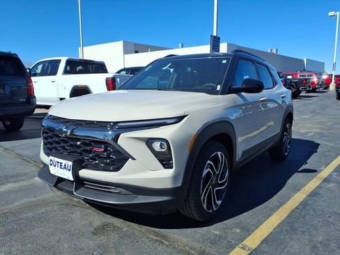 New 2026 Chevrolet TrailBlazer RS w/ Driver Confidence Package image 3
