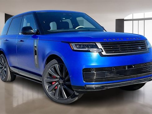 New 2025 Land Rover Range Rover SV image 2