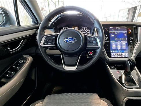 Used 2025 Subaru Outback Premium image 17