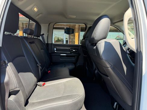 Used 2015 RAM 1500 Laramie w/ Convenience Group AWD/4WD image 19