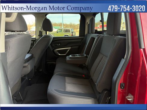 Used 2022 Nissan Titan SV image 29