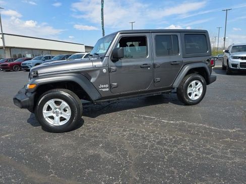 Used 2020 Jeep Wrangler Unlimited Sport S AWD/4WD image 3
