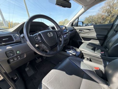 Used 2016 Honda Pilot Touring image 15