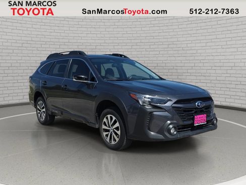 Used 2023 Subaru Outback Premium AWD/4WD image 3