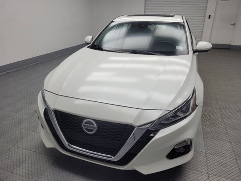 Used 2019 Nissan Altima 2.5 Platinum image 15