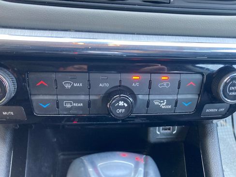 Used 2022 Jeep Compass Limited AWD/4WD image 27