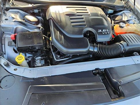 Used 2017 Dodge Challenger SXT image 20