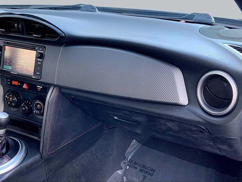 Used 2015 Scion FR-S RWD image 16