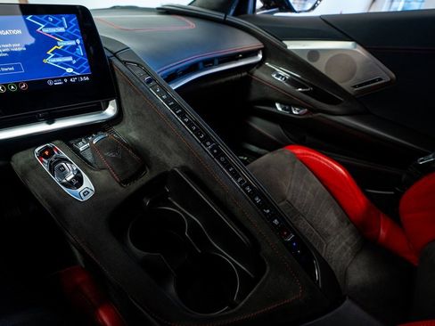 Used 2021 Chevrolet Corvette Stingray w/ Z51 Performance Package image 51