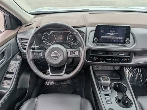 Used 2023 Nissan Rogue SV w/ SV Premium B Package FWD image 17